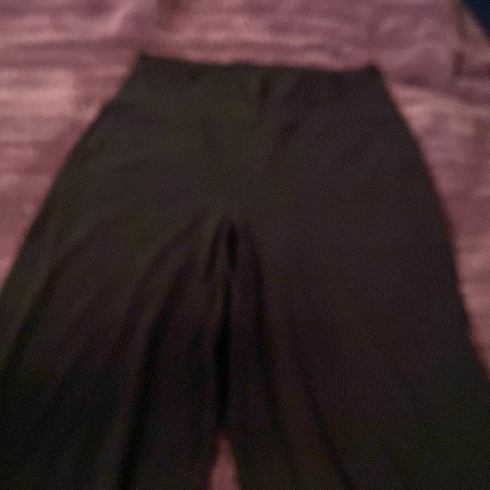 Align wide leg pants size 10 Black